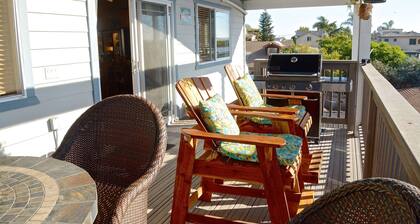 Roomy, Quaint, Studio Loft w/ Bay View - Central SD Location