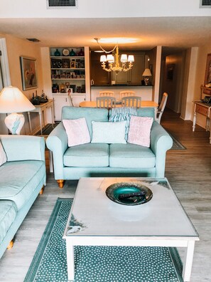 Smart TV, DVD player