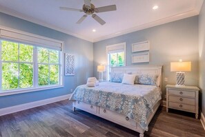 8 bedrooms, desk, iron/ironing board, free WiFi