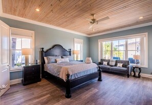 8 bedrooms, iron/ironing board, free WiFi, bed sheets