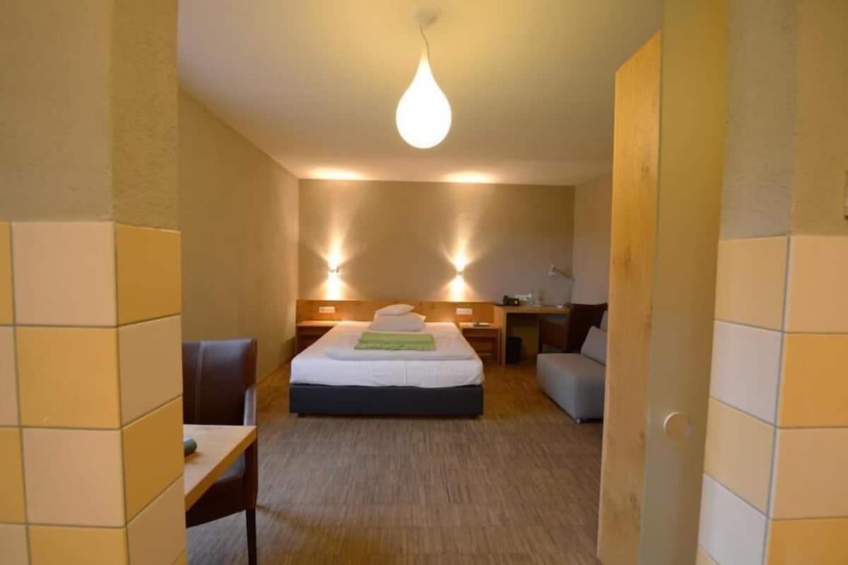 premium bedding, in-room safe, desk, iron/ironing board