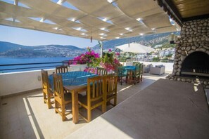 Outdoor dining - Villa Kaleli (Kas)