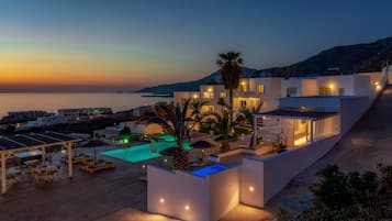Outdoor pool, pool umbrellas, pool loungers