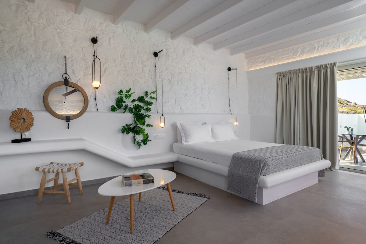 Luxury Suite, Private Pool, Sea View | In-room safe, soundproofing, iron/ironing board (on request)