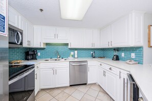Fridge, microwave, oven, dishwasher