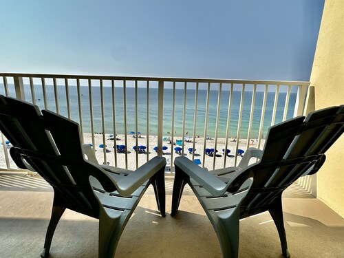 Beautifully Renovated Gulf Front Condo on the 6th Floor!