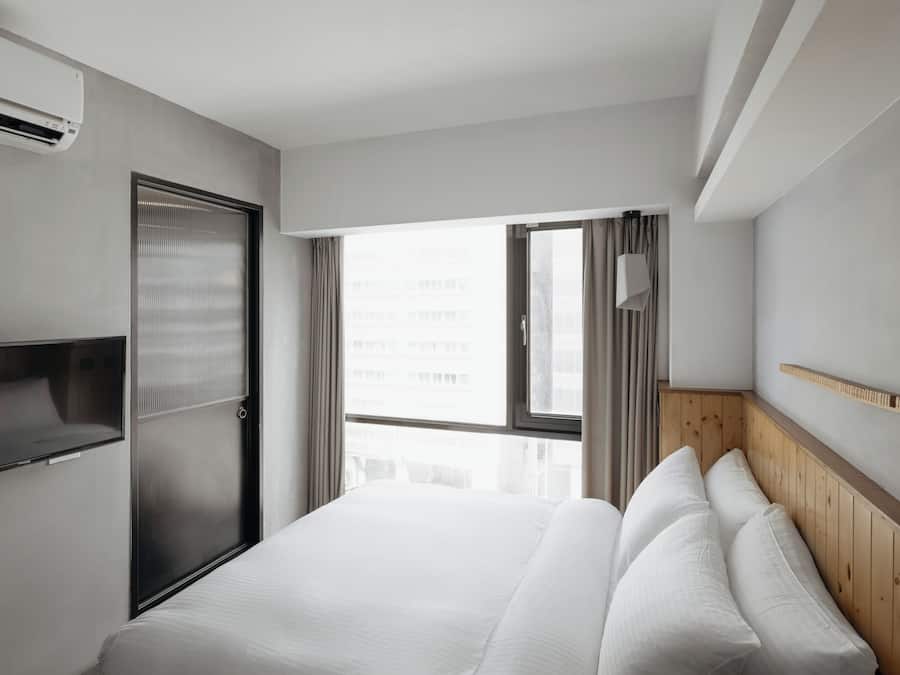 Comfort Double Room, City View | Down comforters, in-room safe, desk, free WiFi