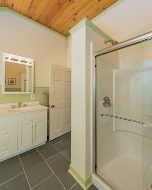 Shower, eco-friendly toiletries, hair dryer, towels