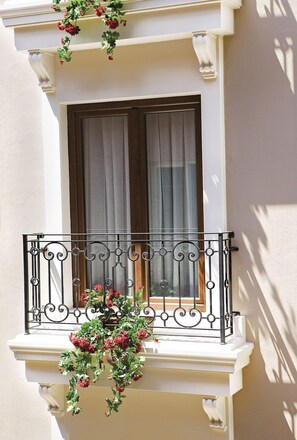 Exterior detail -  Bellle Maison Hotel & Residence (Istanbul)