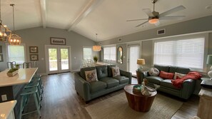 Smart TV, table tennis - Steps away from Grayton Beach, Large Private Saltwater Pool, 4 Bedrooms, 4 Baths (Santa Rosa Beach)