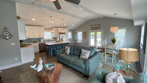 Smart TV, table tennis - Steps away from Grayton Beach, Large Private Saltwater Pool, 4 Bedrooms, 4 Baths (Santa Rosa Beach)