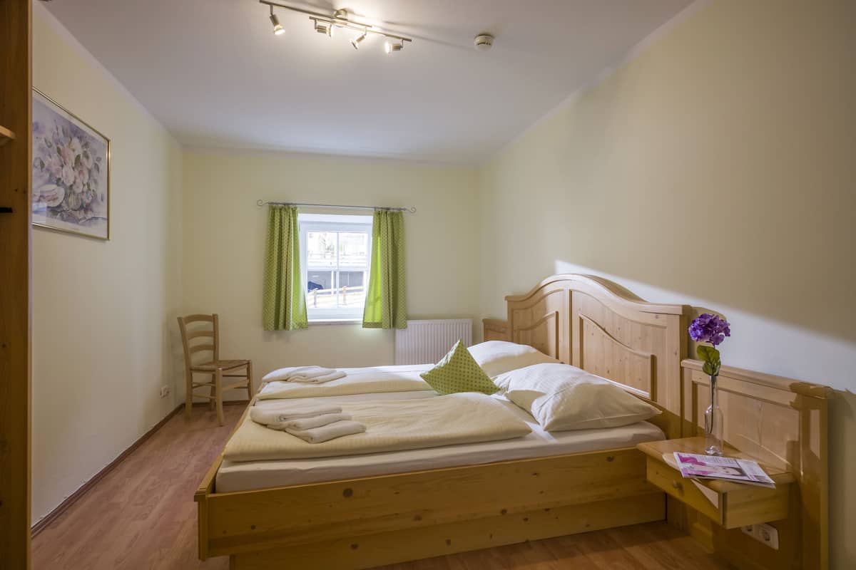 In-room safe, desk, soundproofing, rollaway beds