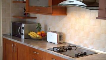 Căn hộ Deluxe, 1 phòng ngủ, quang cảnh biển | Bếp riêng | Tủ lạnh, bếp nấu, dụng cụ pha cà phê/trà