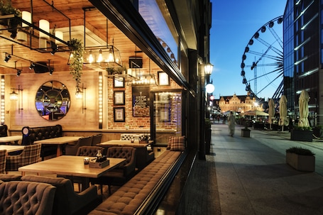 Restaurant. Apartamenty Chleb i Wino