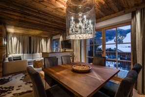 In-room dining - Liondes Chalets (Marebbe)