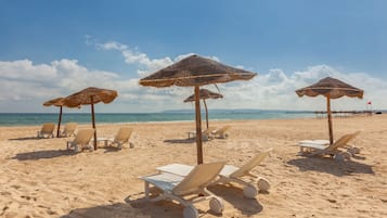 På stranden