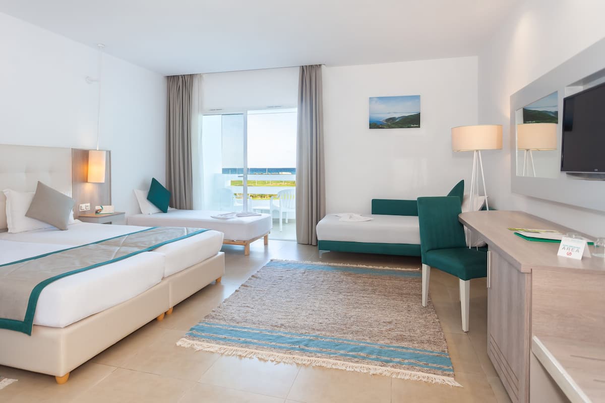 Standard Quadruple Room