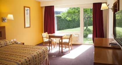Hotel Paradise Inn