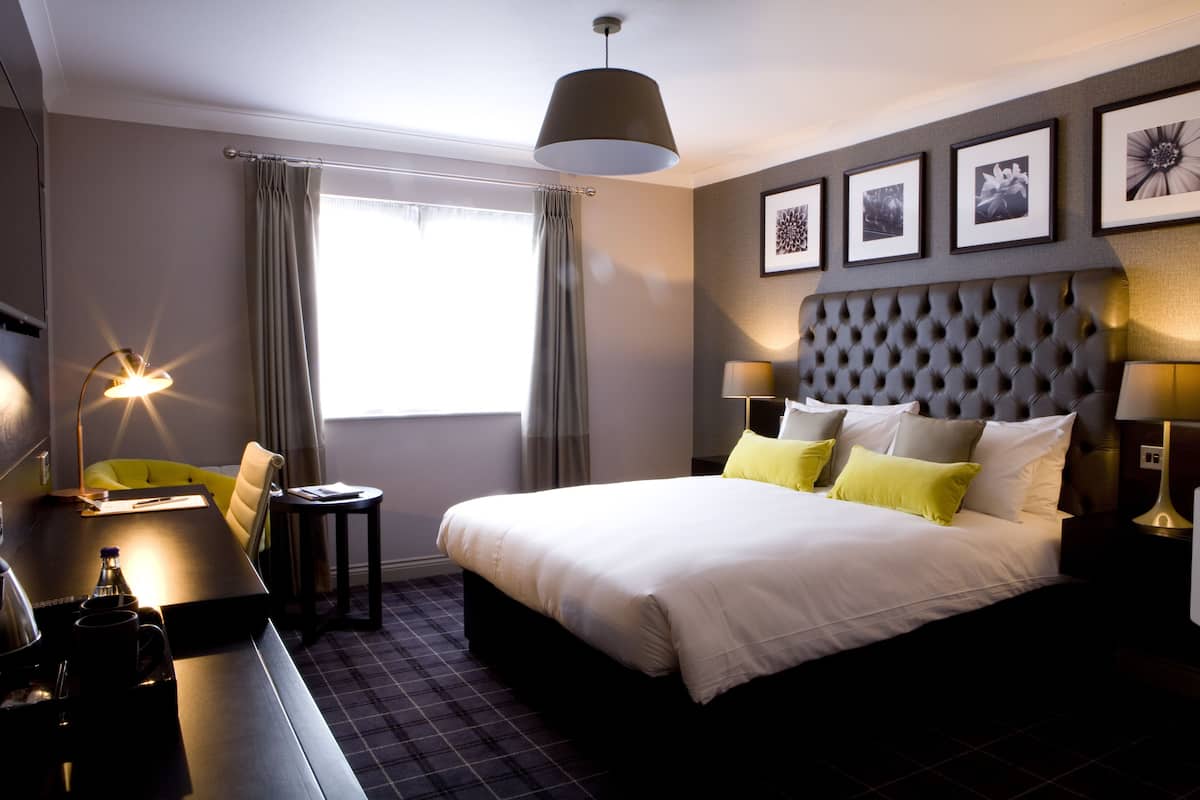 desk, iron/ironing board, free wifi, bed sheets