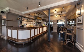 Breakfast, lunch and dinner served  - The Bulls Head Hotel (Altrincham)