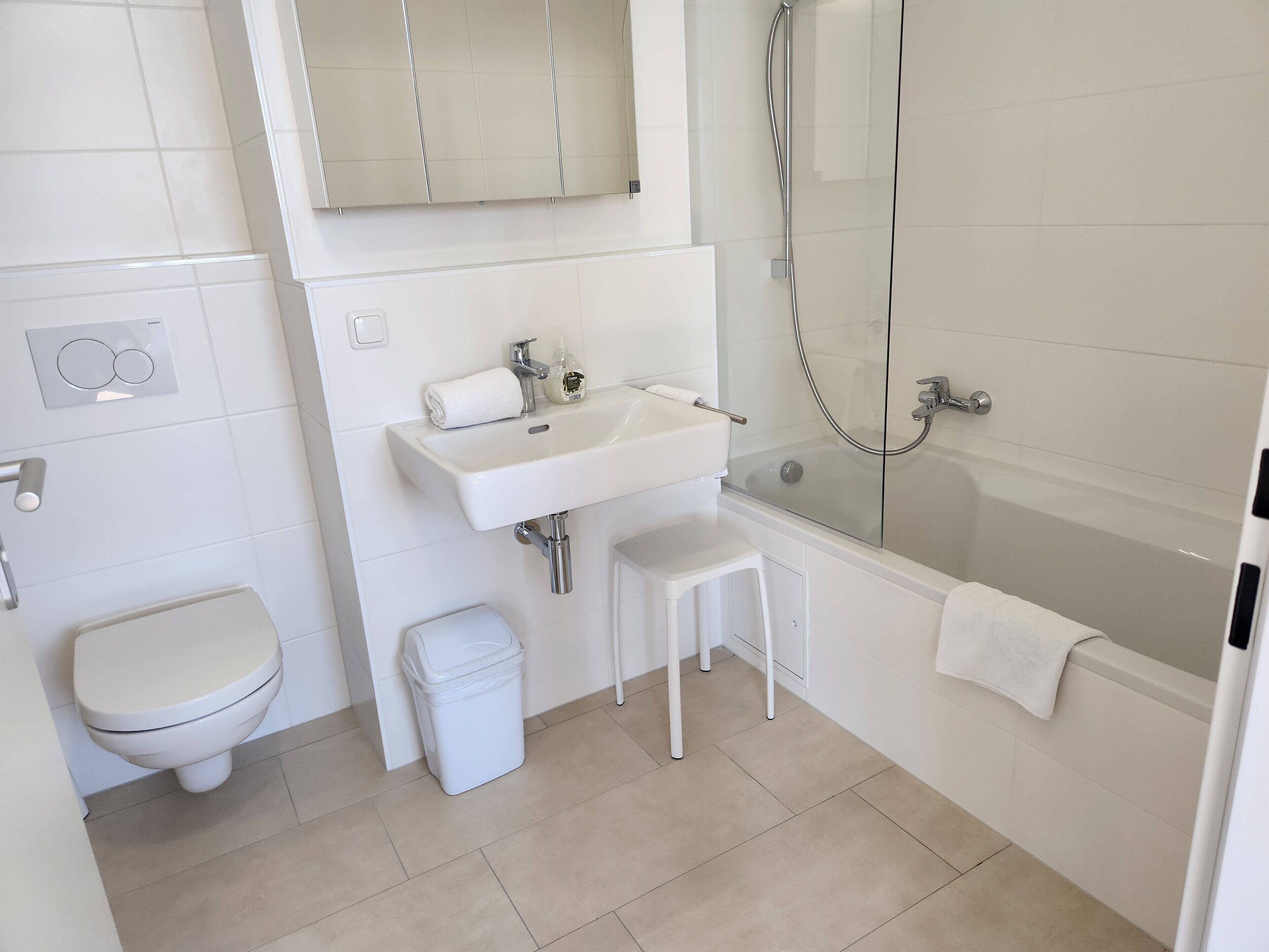 double room | bathroom | free toiletries, hair dryer, towels, soap