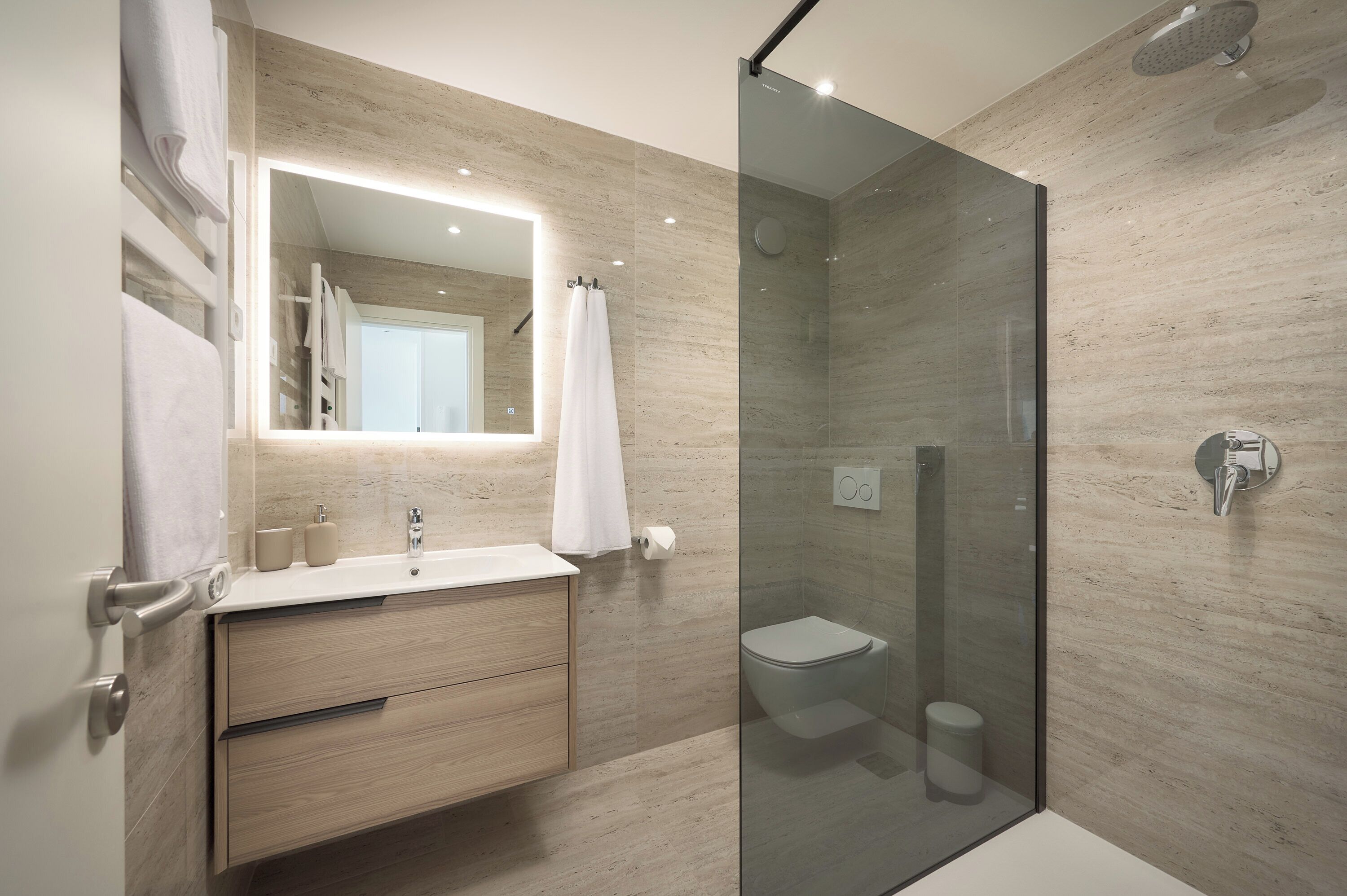 Sea View Studio (Pojisanska street 25) | Bathroom | Shower, hair dryer, towels, soap