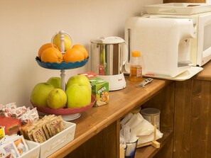 Café da manhã com pratos da culinária local grátis