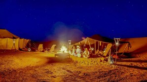 Front of property – evening/night - Le Sand Luxury Camp Chegaga (M'Hamid El Ghizlane)