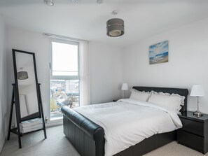 Apartment, 1 Bedroom | 1 bedroom, iron/ironing board, free WiFi - Central View Apartment (Bedford)