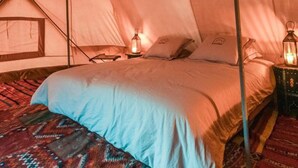Unclassified image, 5 of 5, button - Bivouac les Hommes Bleus exclusive camp (M'Hamid El Ghizlane)