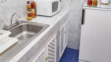 Chambre Double | Cuisine privée