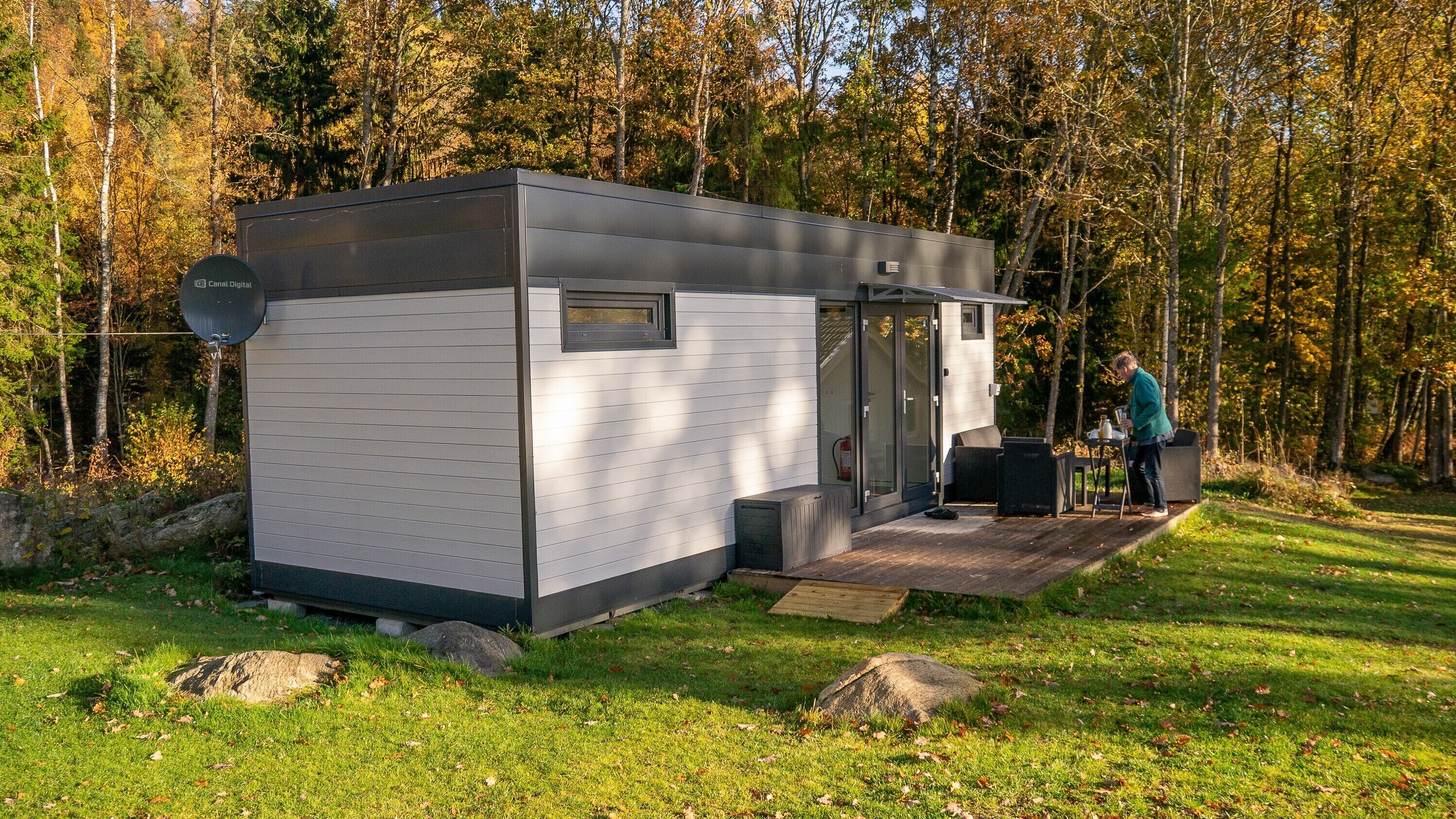 Business Cabin, 1 Bedroom, Lake View, Lakeside (Evika 3) | 1 bedroom, desk, laptop workspace, soundproofing