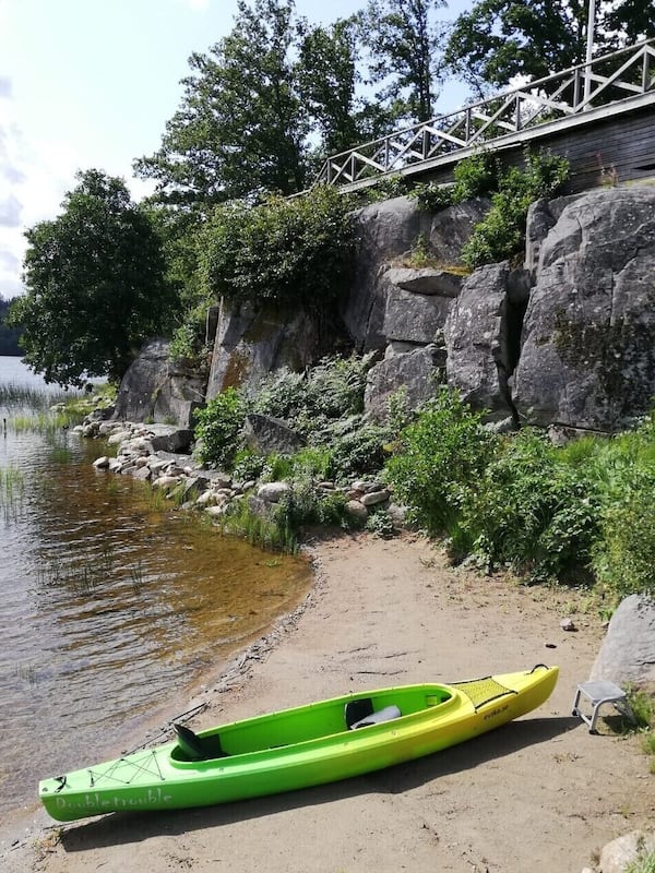 Private beach, waterskiing, kayaking, motor boating