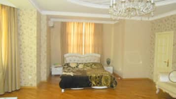 Classic Villa, 6 Bedrooms, Non Smoking, City View