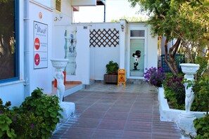 Breakfast, lunch, dinner and brunch served - Mavi Pansiyon & Restaurant (Didim)