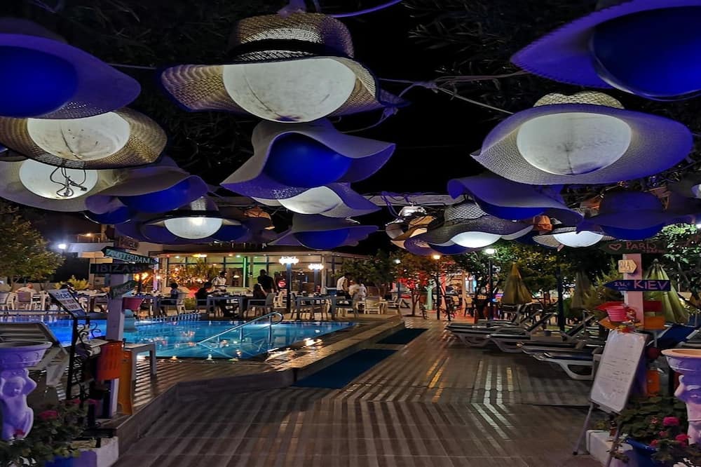 Mavi Pansiyon & Restaurant