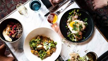 Breakfast and dinner served, American cuisine