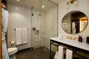 Shower, rainfall showerhead, hair dryer, bathrobes - The Ramble Hotel (Denver)