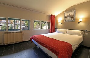 In-room safe, desk, iron/ironing board, free cots/infant beds