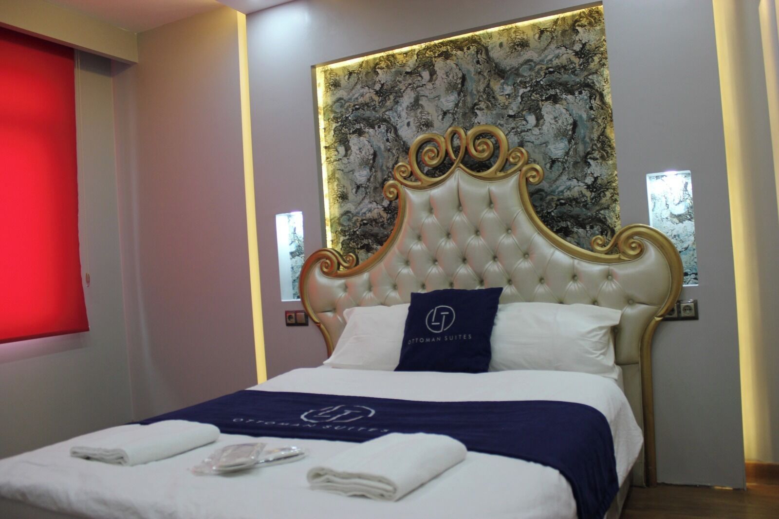 Kamar Double, balkon, pemandangan kota | Brankas, meja kerja, kedap suara, dan setrika/meja setrika