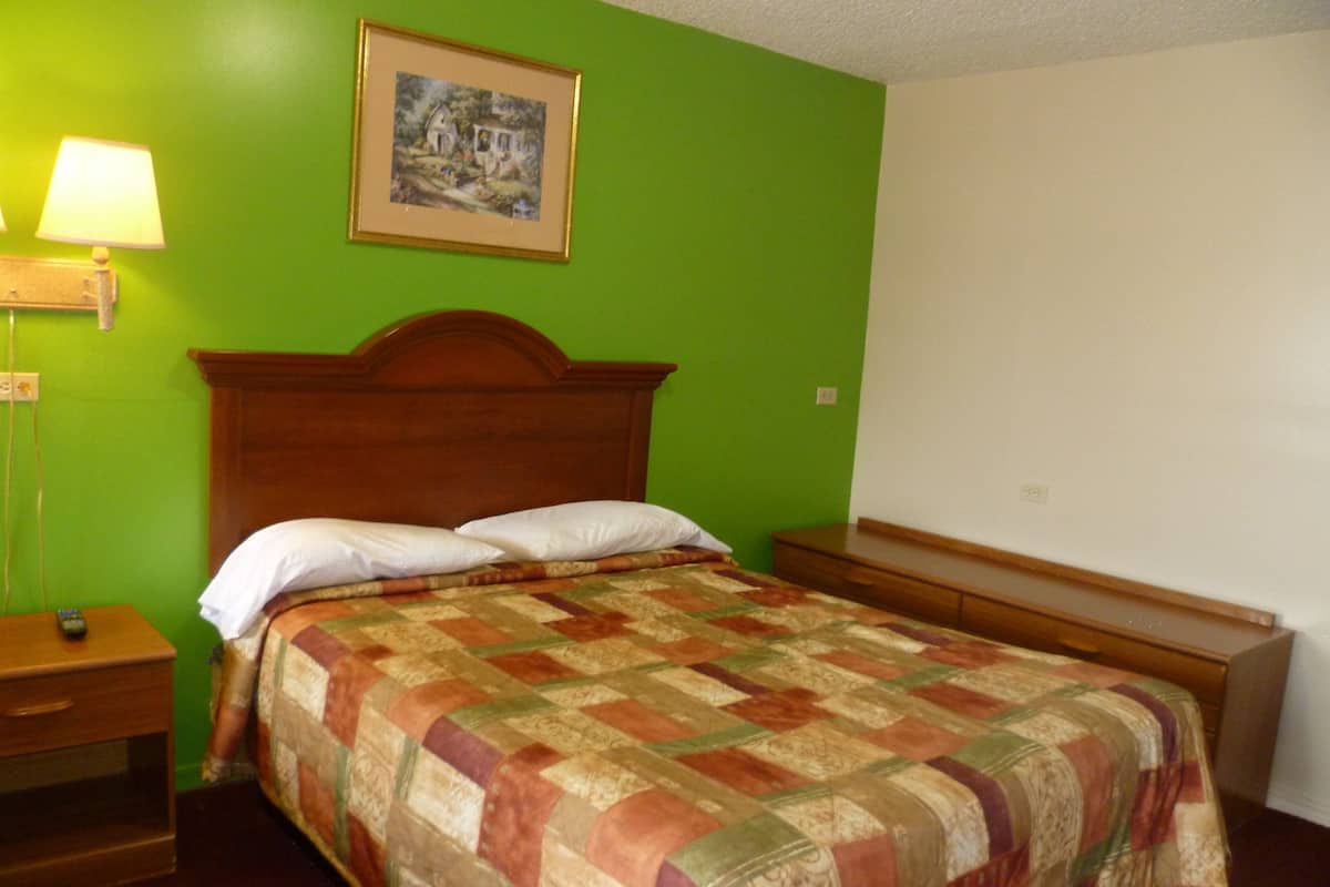 Single Room | Desk, WiFi (free)
