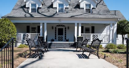 Swamp Rabbit Inn Travelers Rest