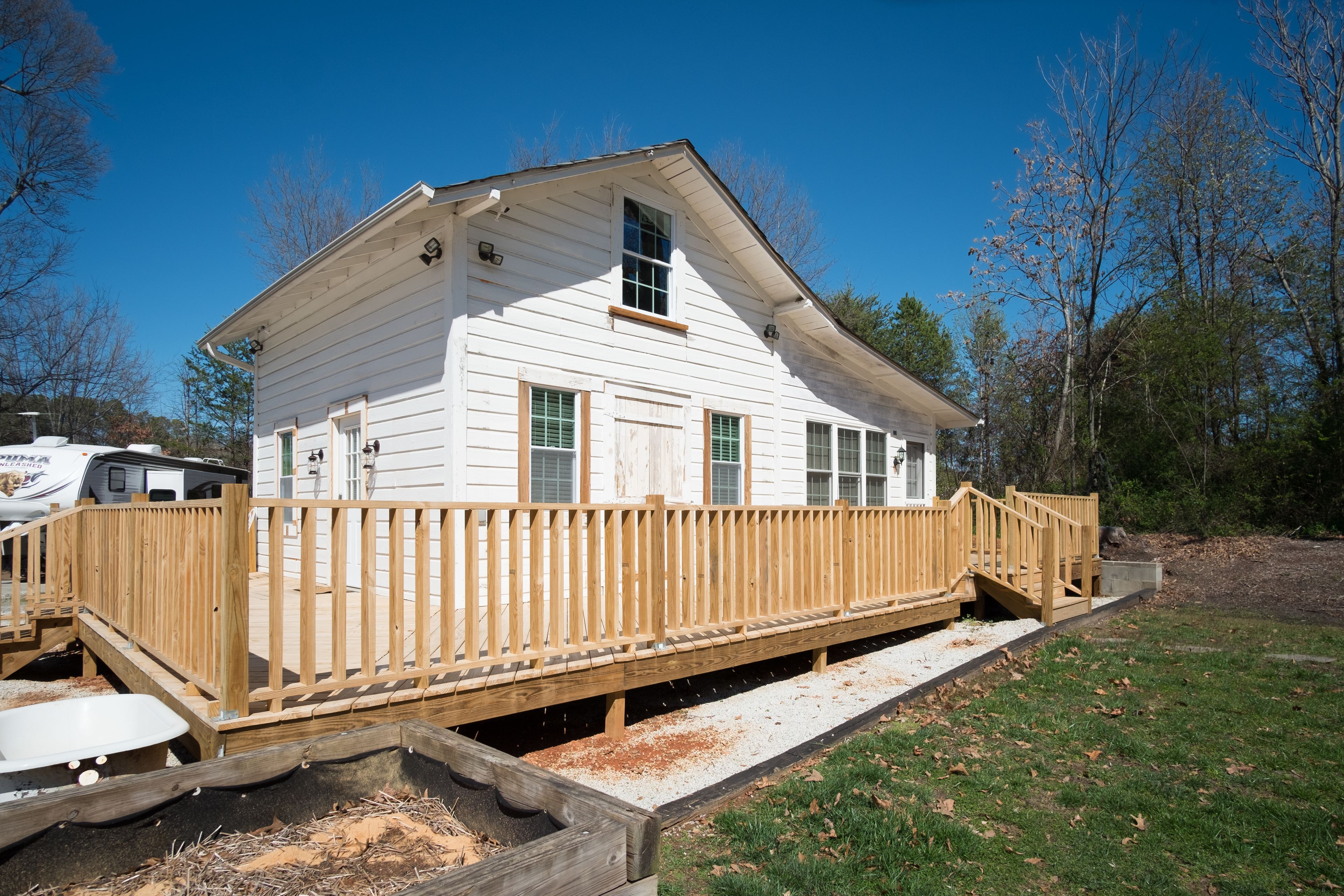 Studio Suite Deluks, 1 Tempat Tidur Queen dengan tempat tidur Sofa, dapur kecil | Bagian depan properti