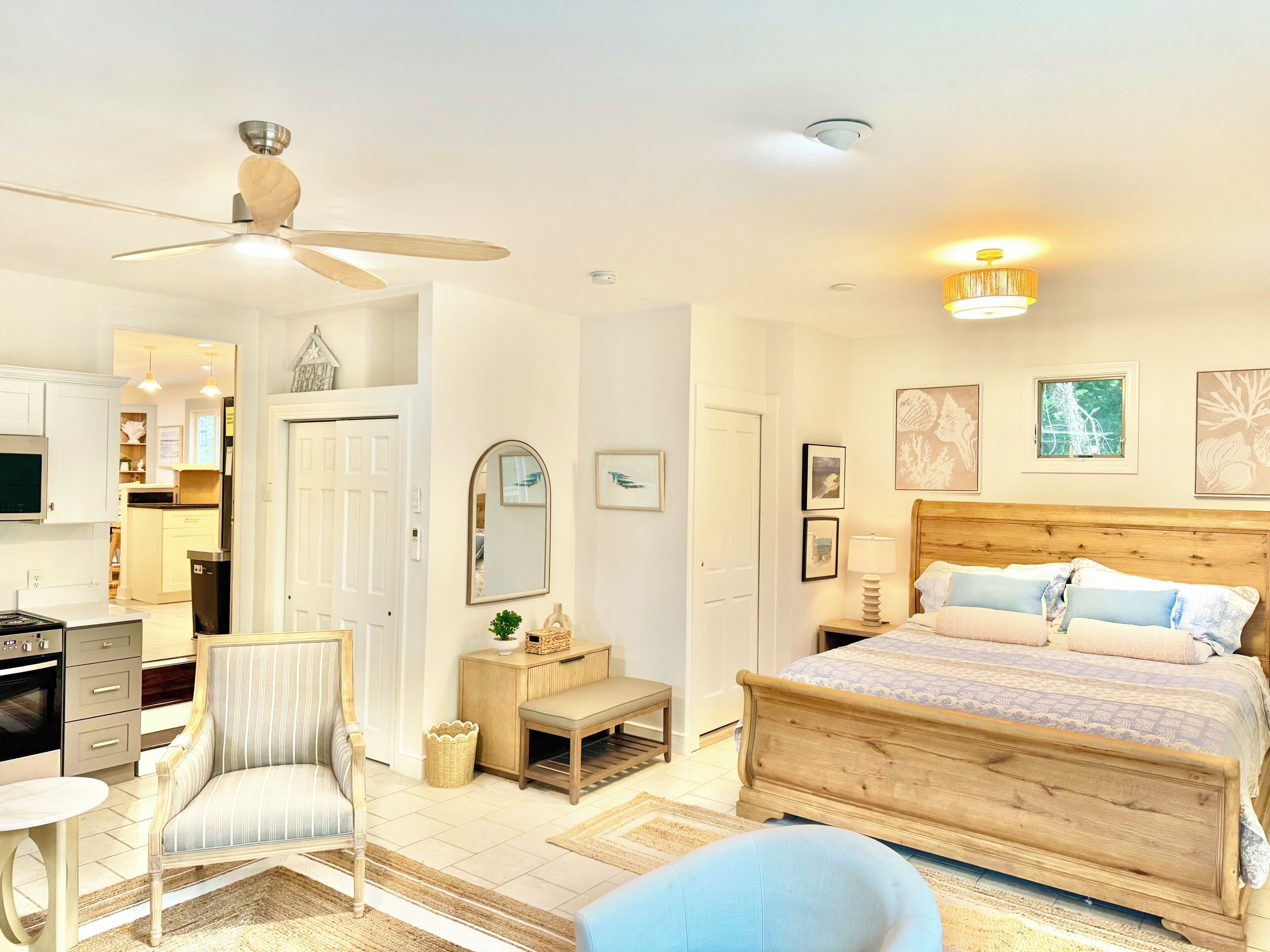 5 Schlafzimmer, Schreibtisch, Bügeleisen/Bügelbrett, kostenloses WLAN