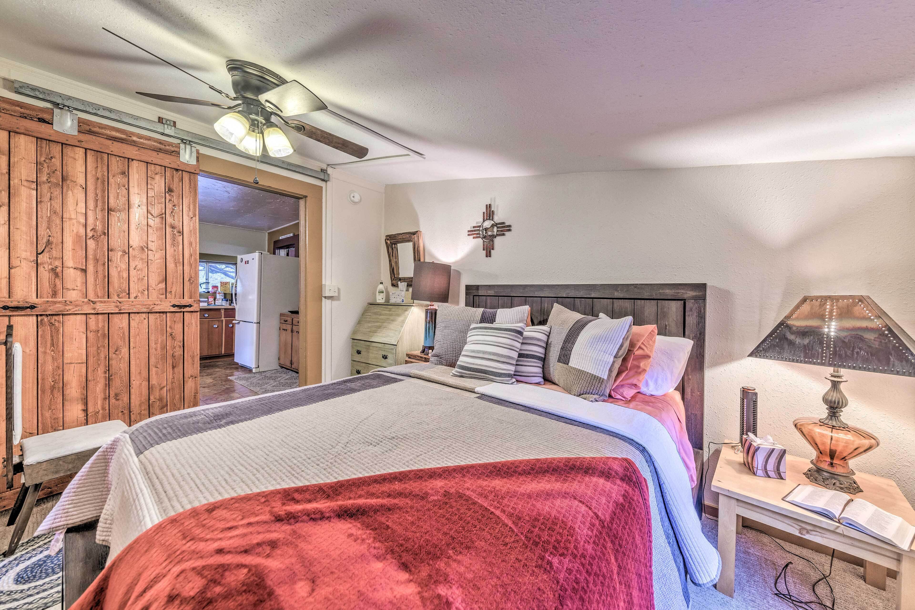 1 bedroom, iron/ironing board, Internet, bed sheets