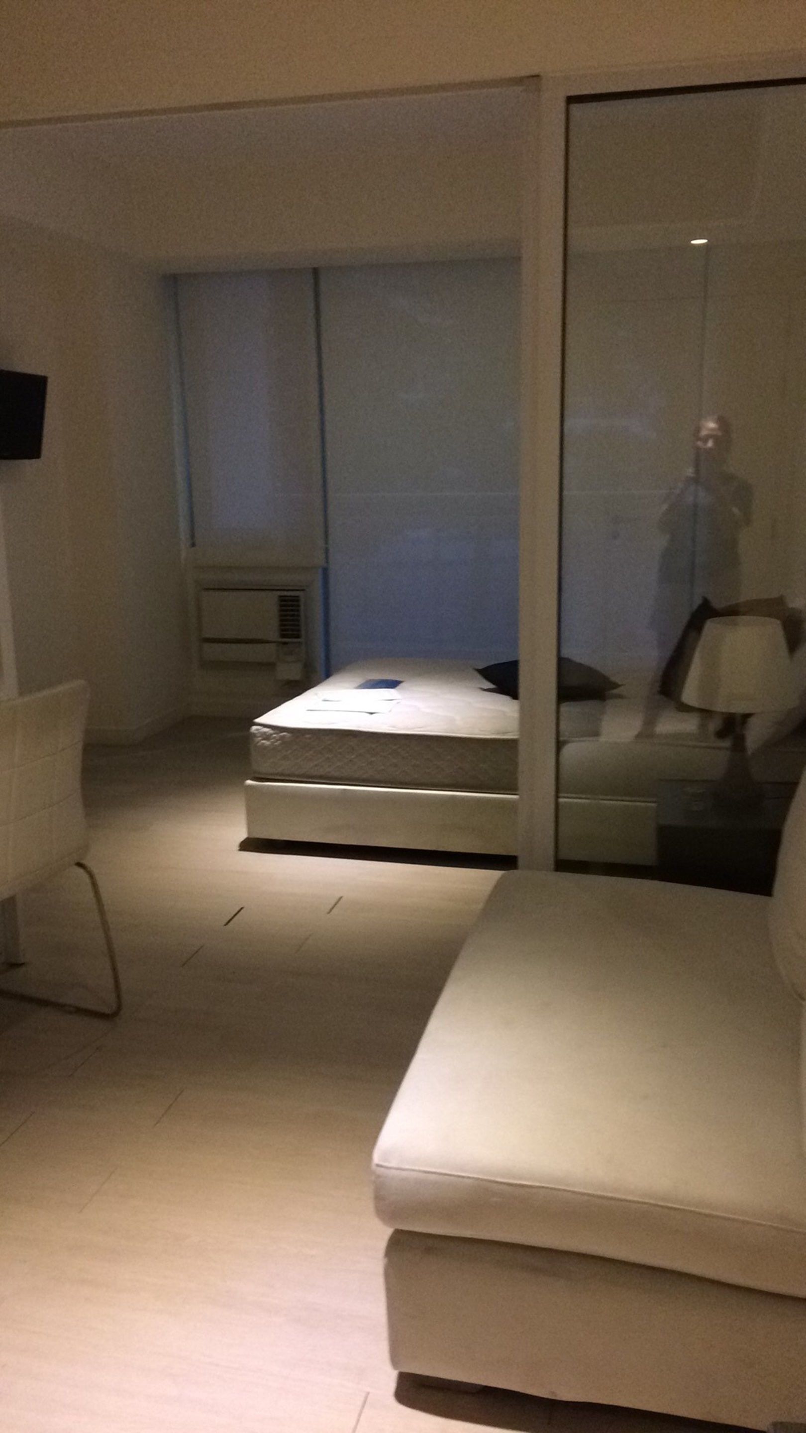 Room 210, 1 Bedroom | 1 bedroom, in-room safe, desk, iron/ironing board