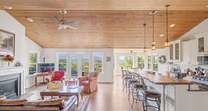 Shenandoah mountain view home King bed StarLink EV port river access 90 min DC