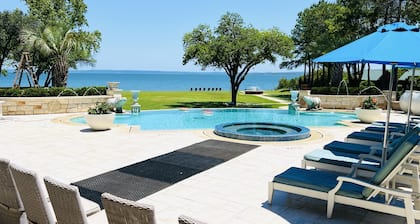 Lake Front Paradise  Resort Home located at BuchananDam, TX 45 miles from Austin