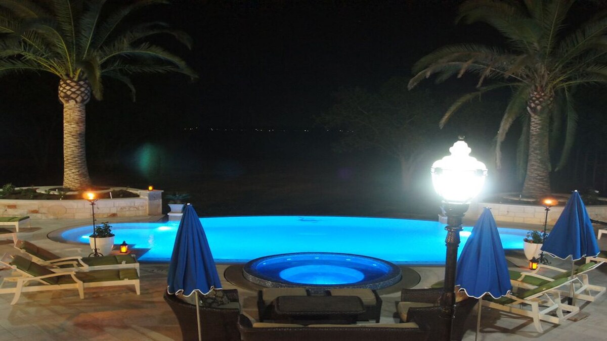 Photo 5 of Hill Country Paradise Resort at Lake Buchanan - 1hr from Austin