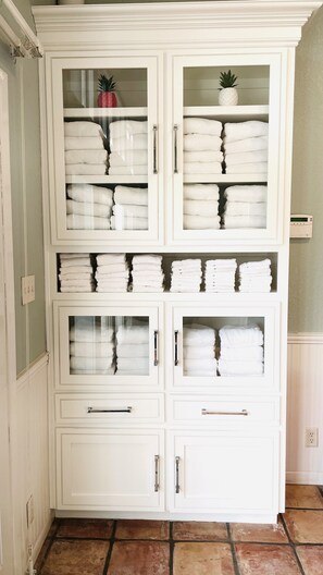 Interior - Hill Country Paradise Resort at Lake Buchanan - 1hr from Austin (Austin)